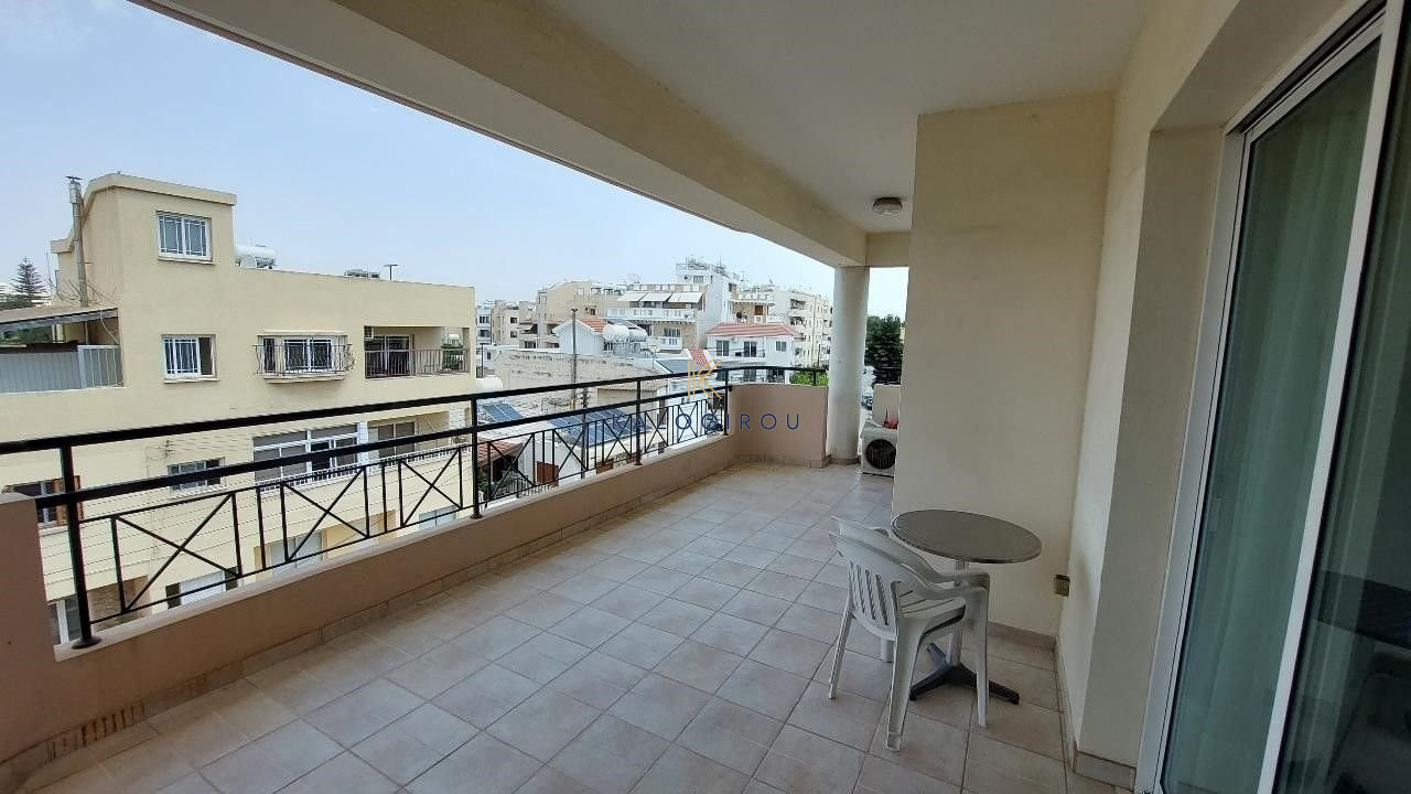 Large 3 bed 2 bath furnished apartment in American Academy