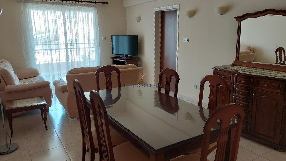 Large 3 bed 2 bath furnished apartment in American Academy