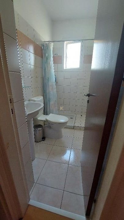 Large 3 bed 2 bath furnished apartment in American Academy