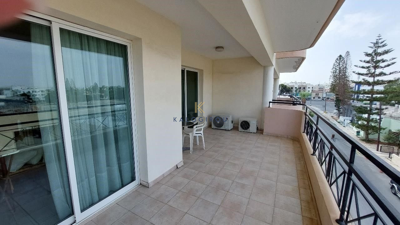 Large 3 bed 2 bath furnished apartment in American Academy