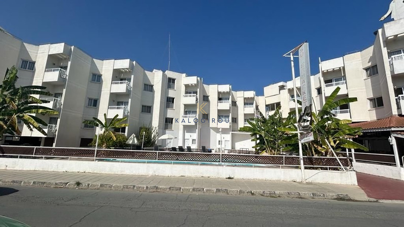 HoReCa 1294 m² for sale in Dekeleia, Larnaca, Cyprus