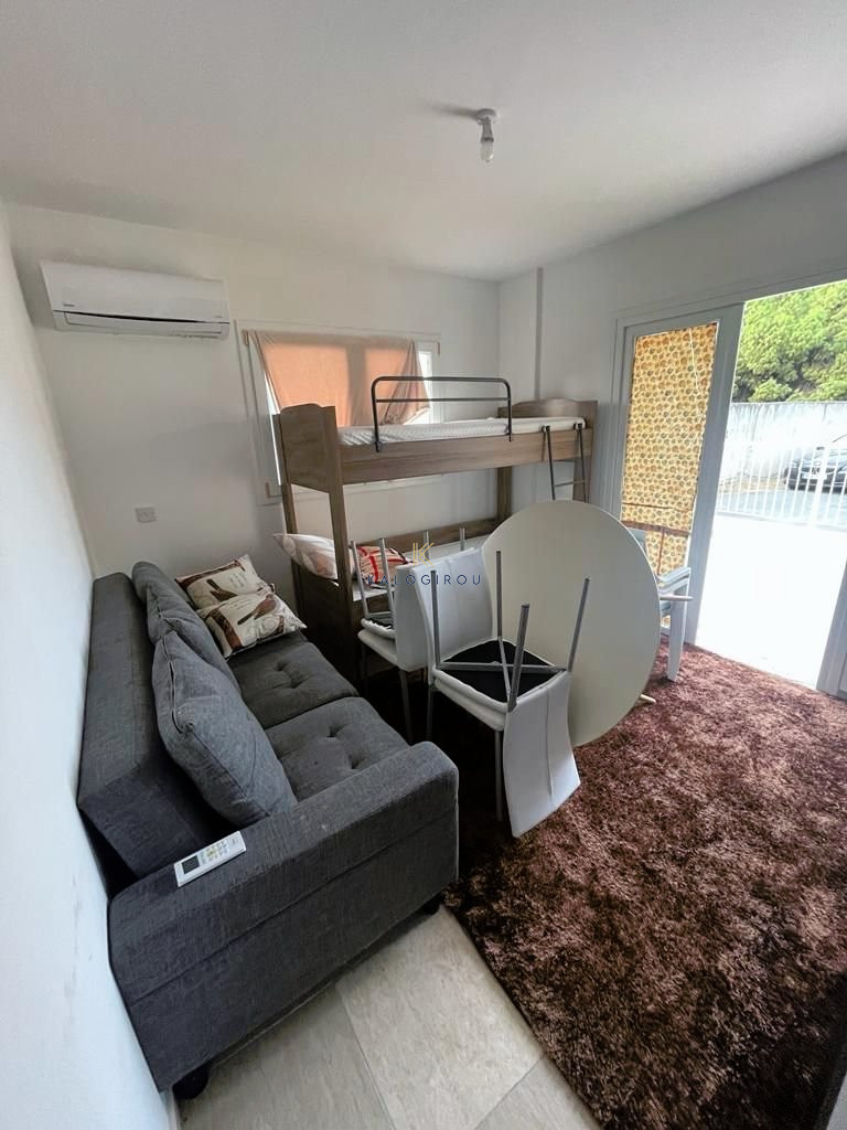 Ground floor, 2-Bedroom Apartment in Larnaca center