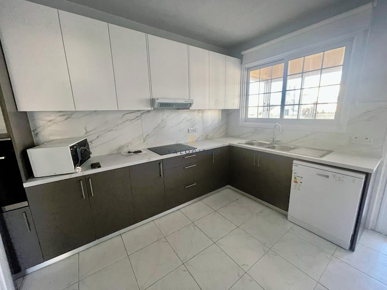 Lovely, Two-bedroom apartment in Mc Donalds Drive Thru,Larnaca