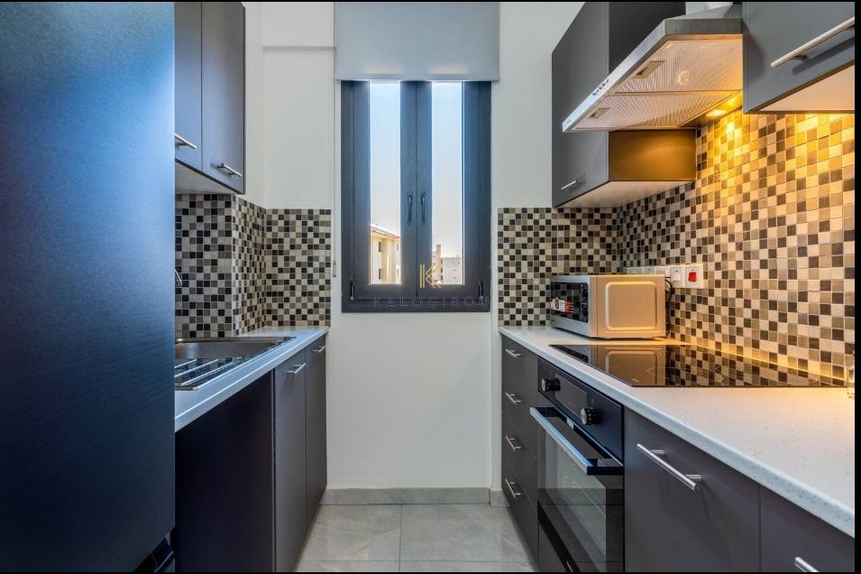 Amazing 3 Bedrooms Apartment with Swimming Pool in New Marina, Larnaca