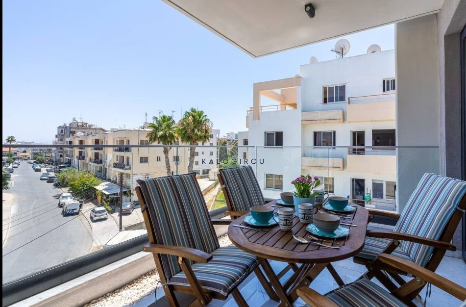 Amazing 3 Bedrooms Apartment with Swimming Pool in New Marina, Larnaca