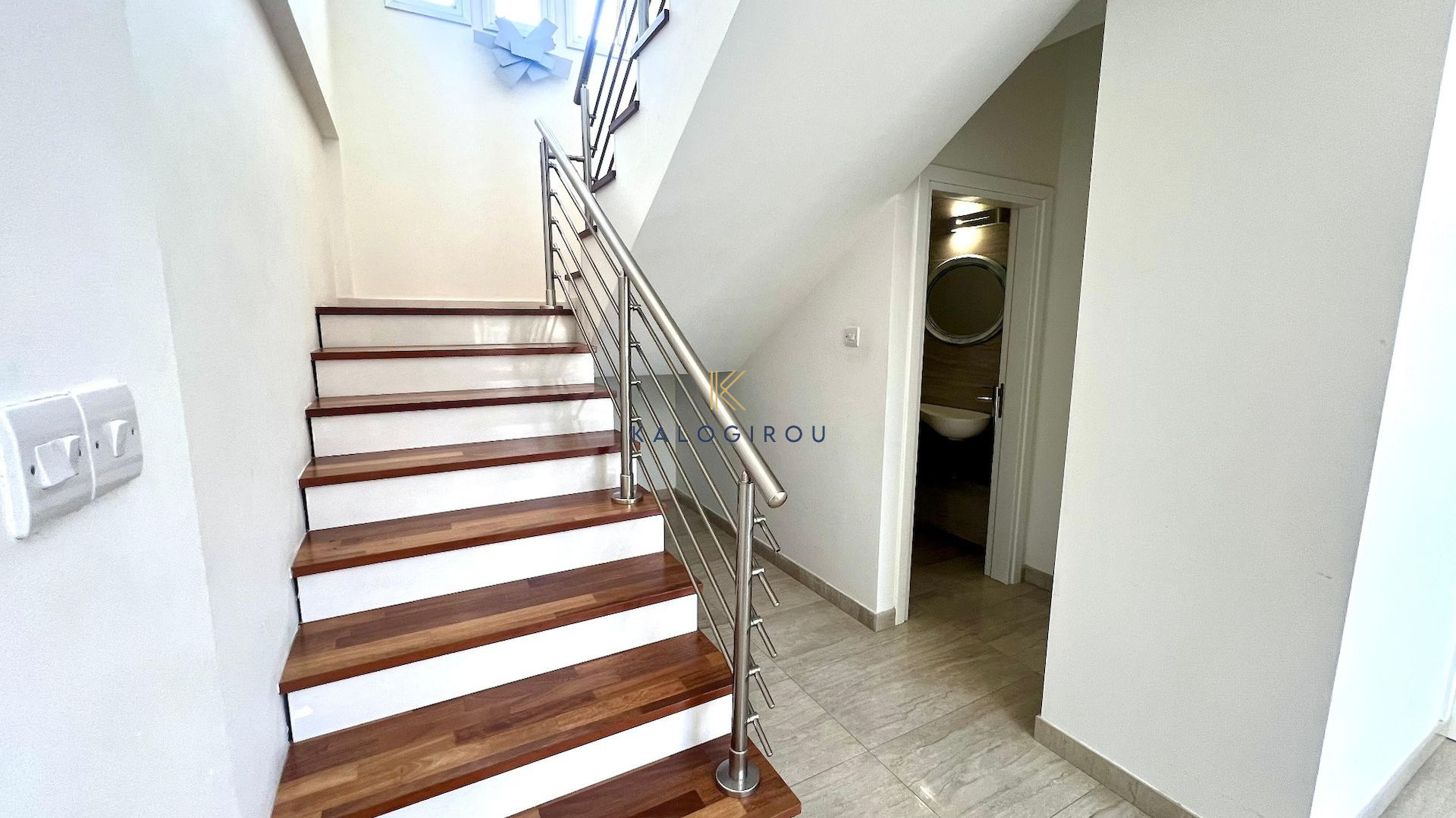 Luxury 5 Bedrooms Bedrooms house for rent in Livadia, Larnaca