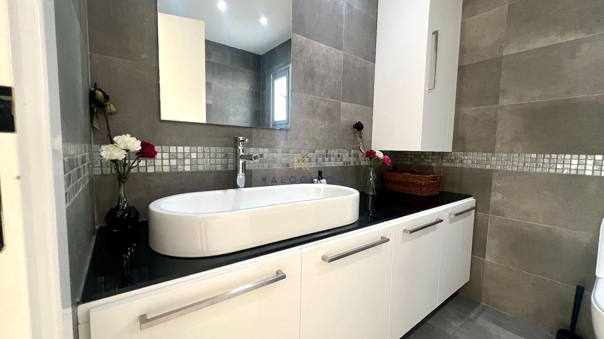 Luxury 5 Bedrooms Bedrooms house for rent in Livadia, Larnaca