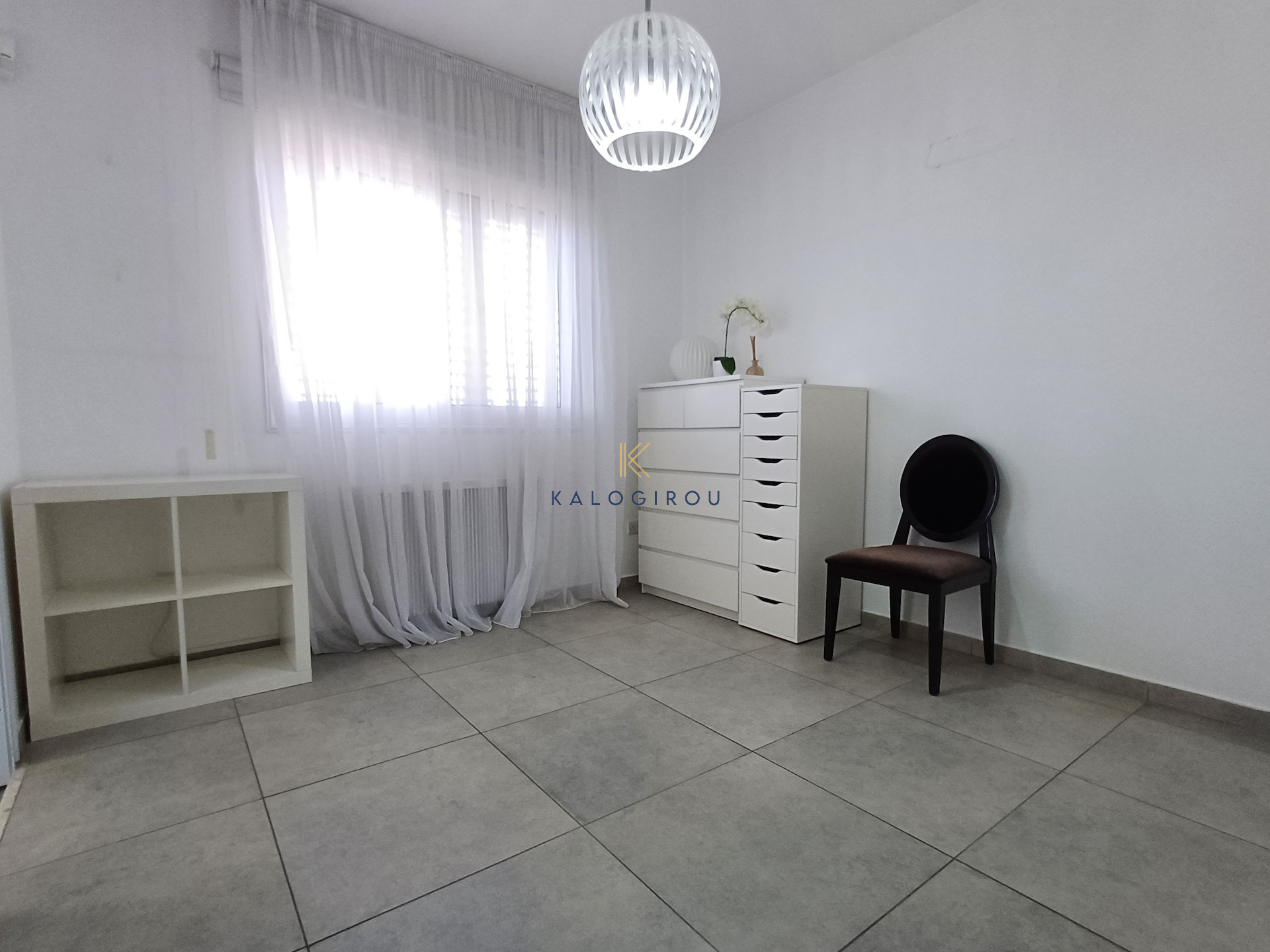 Modern, 2-Bed Apartment in an Excellent Condition for rent in Larnaca Port Area