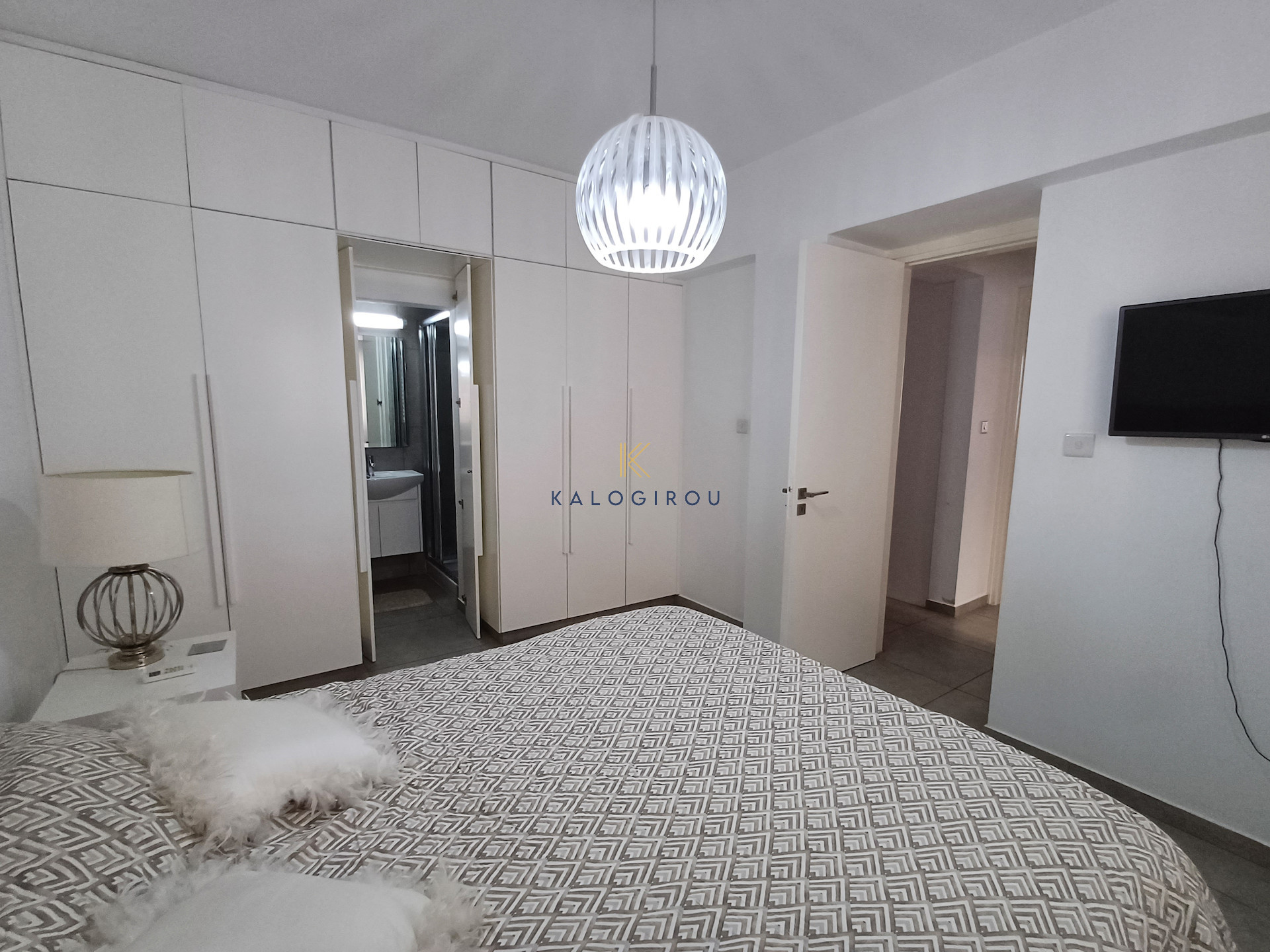 Modern, 2-Bed Apartment in an Excellent Condition for rent in Larnaca Port Area