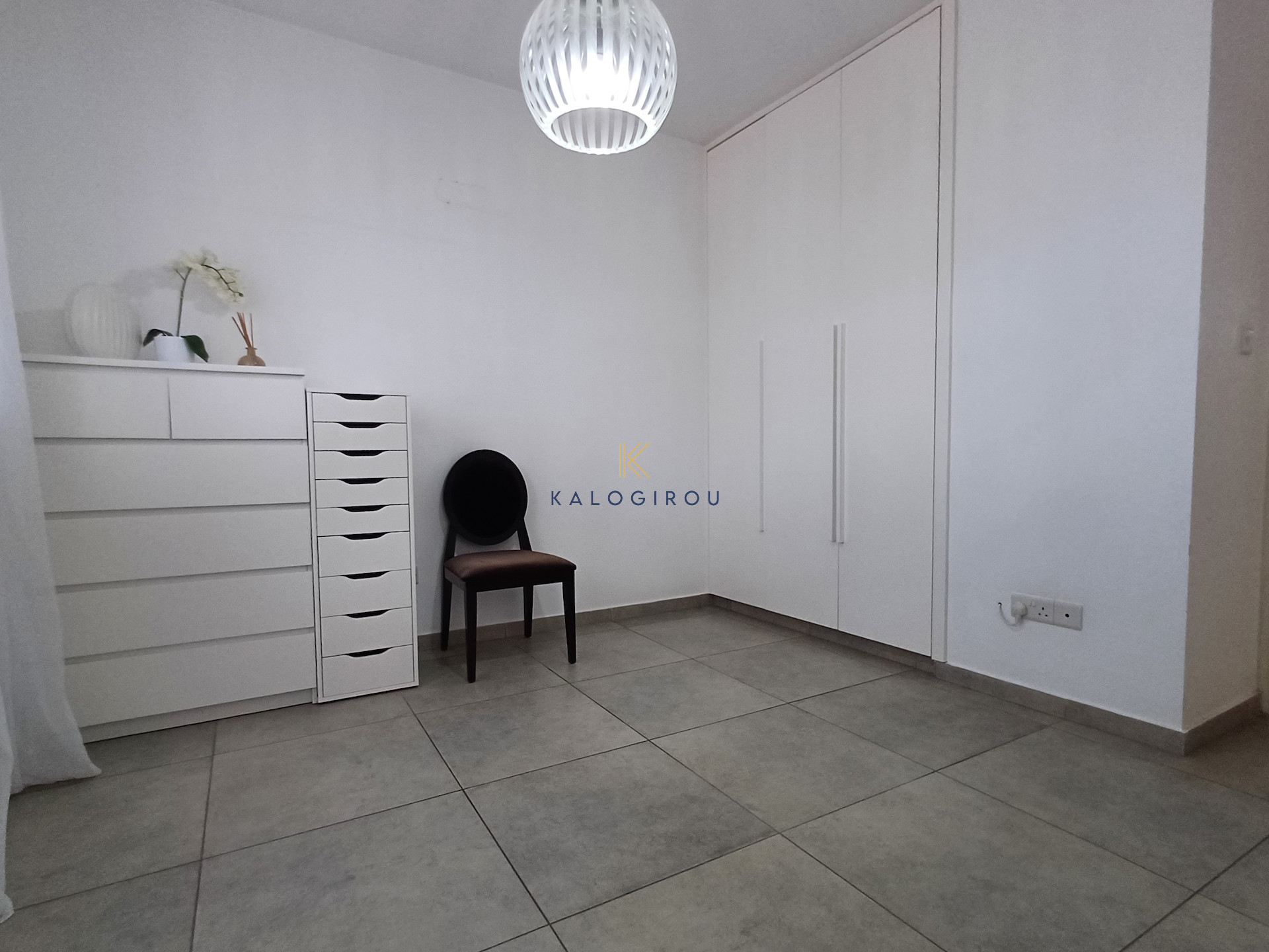 Modern, 2-Bed Apartment in an Excellent Condition for rent in Larnaca Port Area