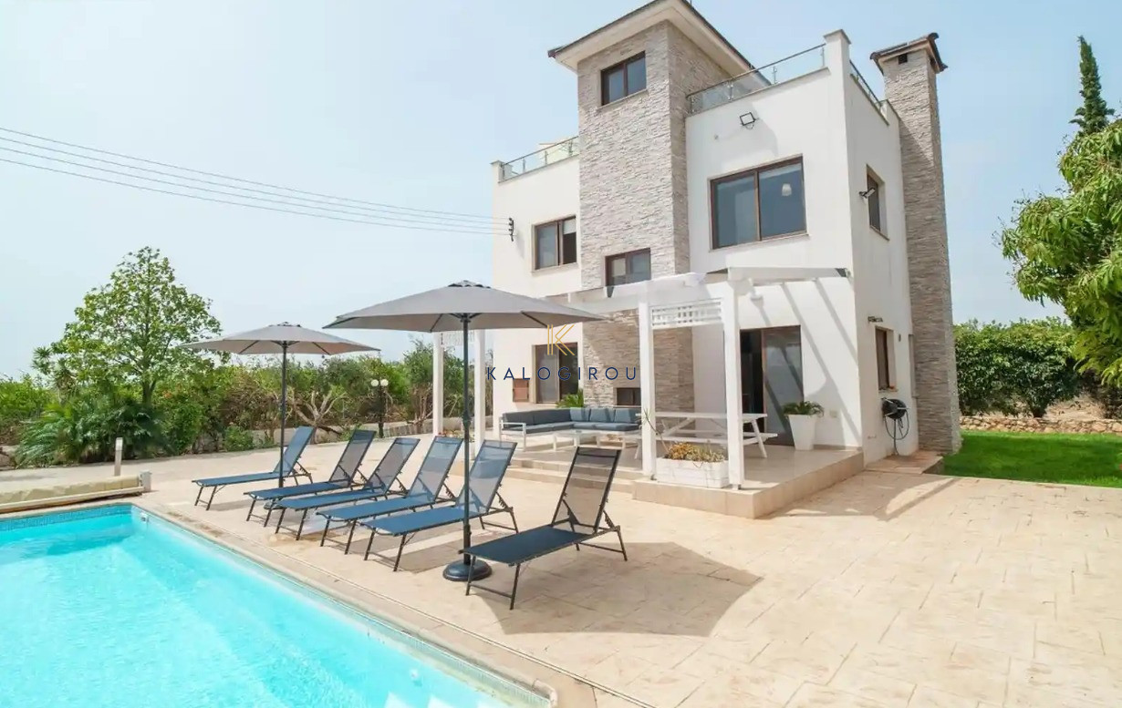 Spacious, 5 Bedroom Villa, with pool in Protaras area, Famagusta