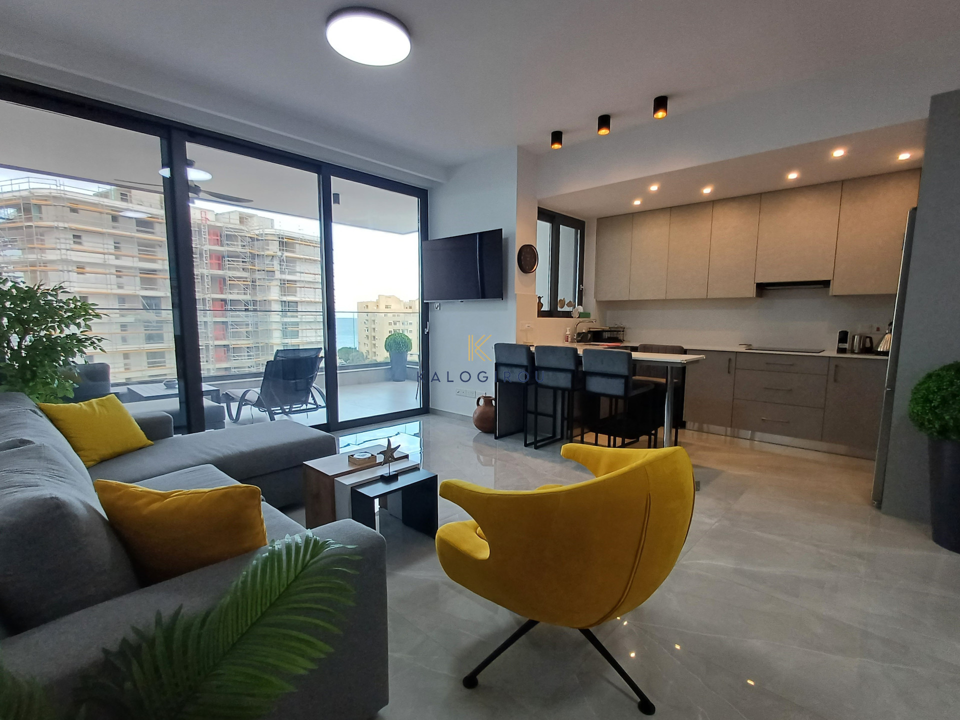 Luxury, 2-Bed Sea View and Salt Lake View Apartment for Rent in Makenzy Larnaca