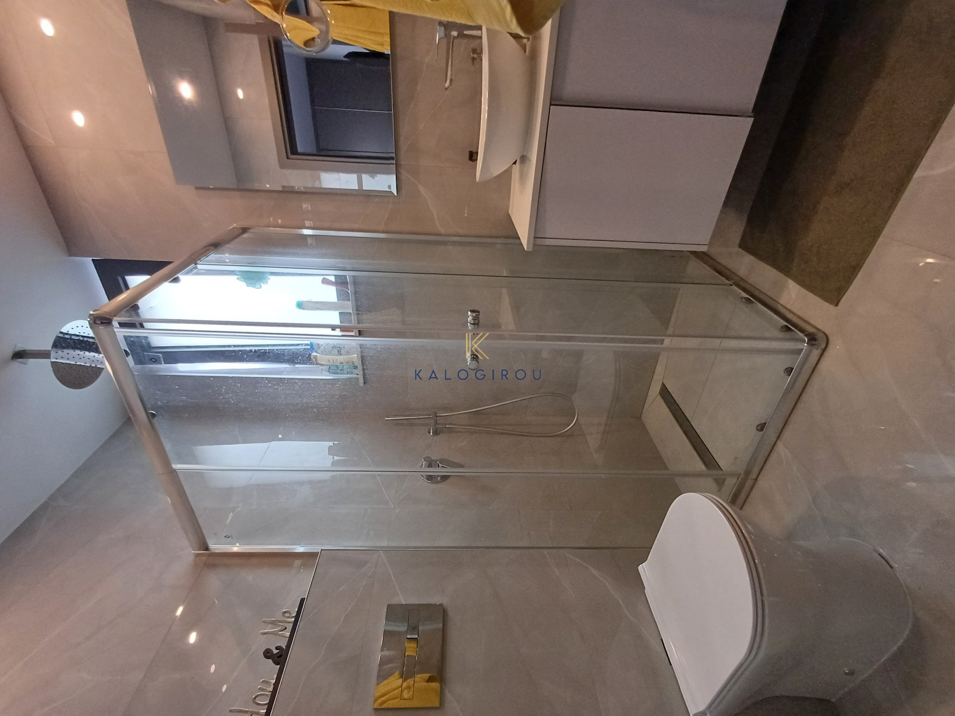 Luxury, 2-Bed Sea View and Salt Lake View Apartment for Rent in Makenzy Larnaca