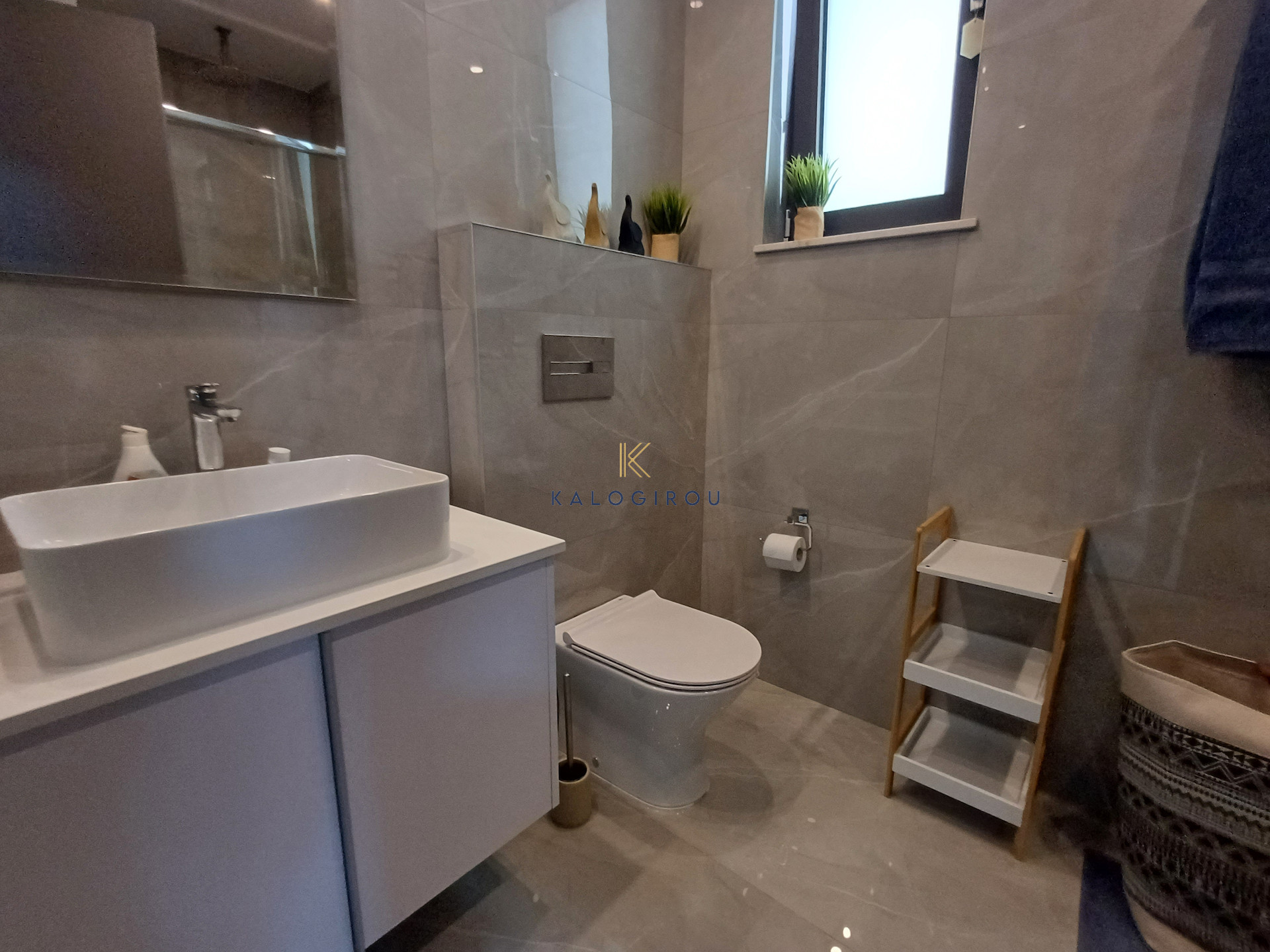 Luxury, 2-Bed Sea View and Salt Lake View Apartment for Rent in Makenzy Larnaca