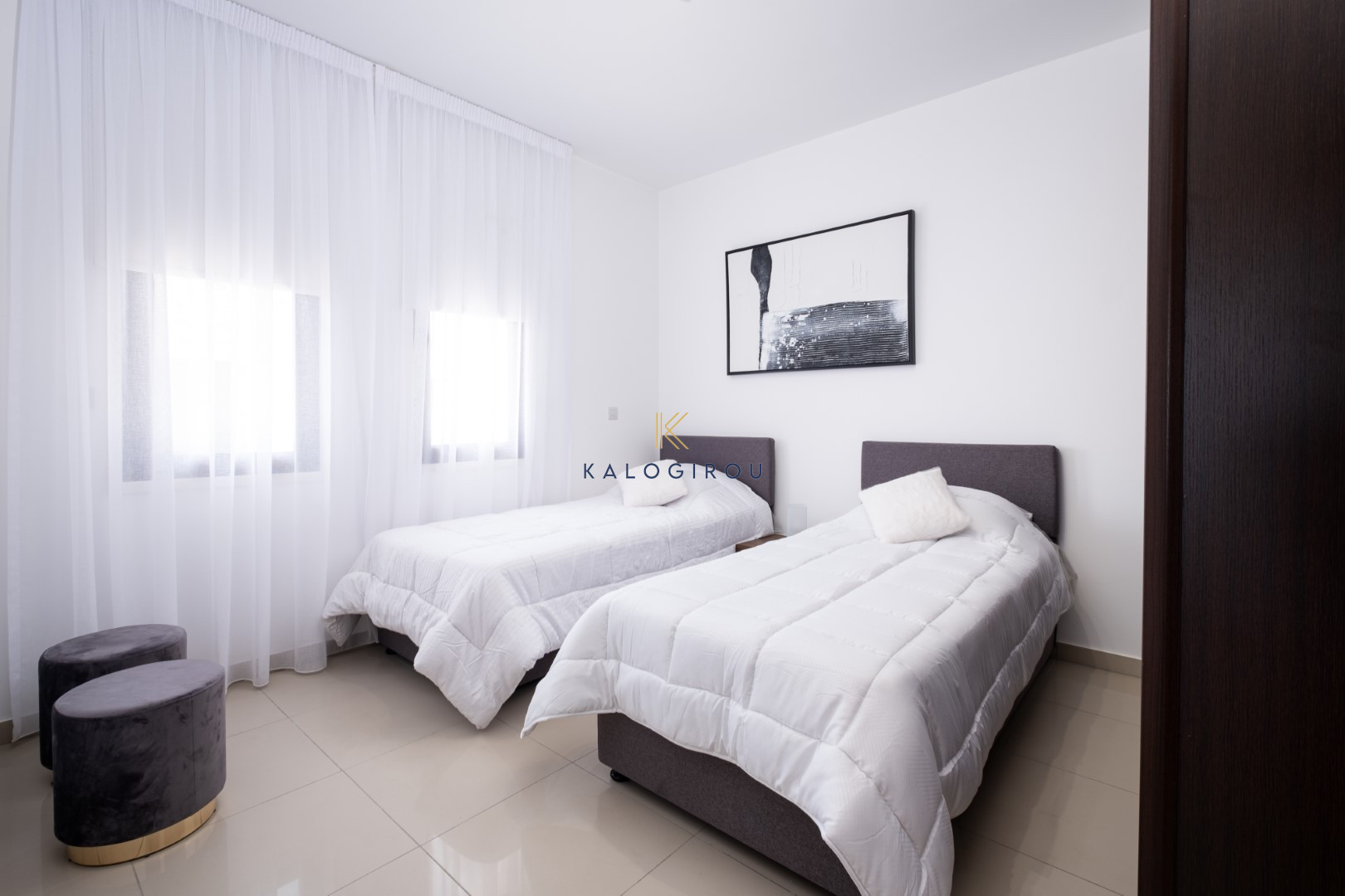 Top Floor, 2 Bedroom Flat with Roof Garden for Rent in Tersefanou area, Larnaca