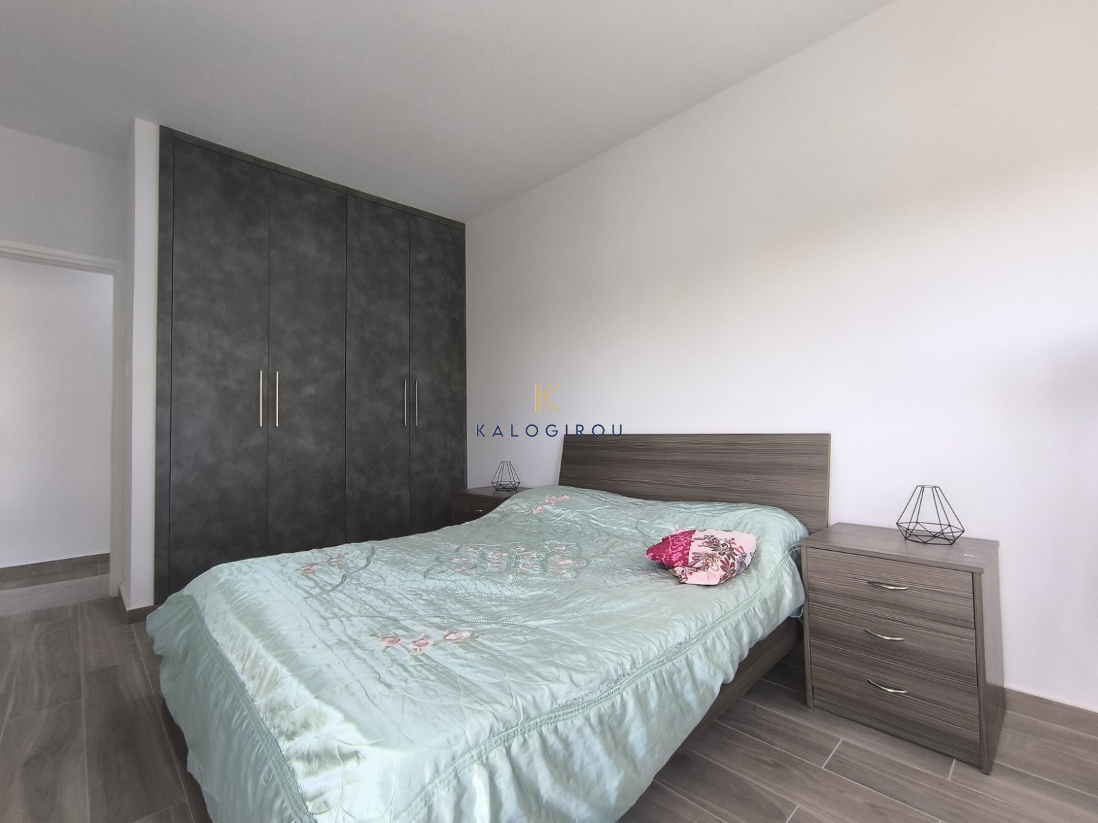 Renovated, Spacious, Three-Bedrooms Apartment in Mc Donalds Drive Thru area, Larnaca