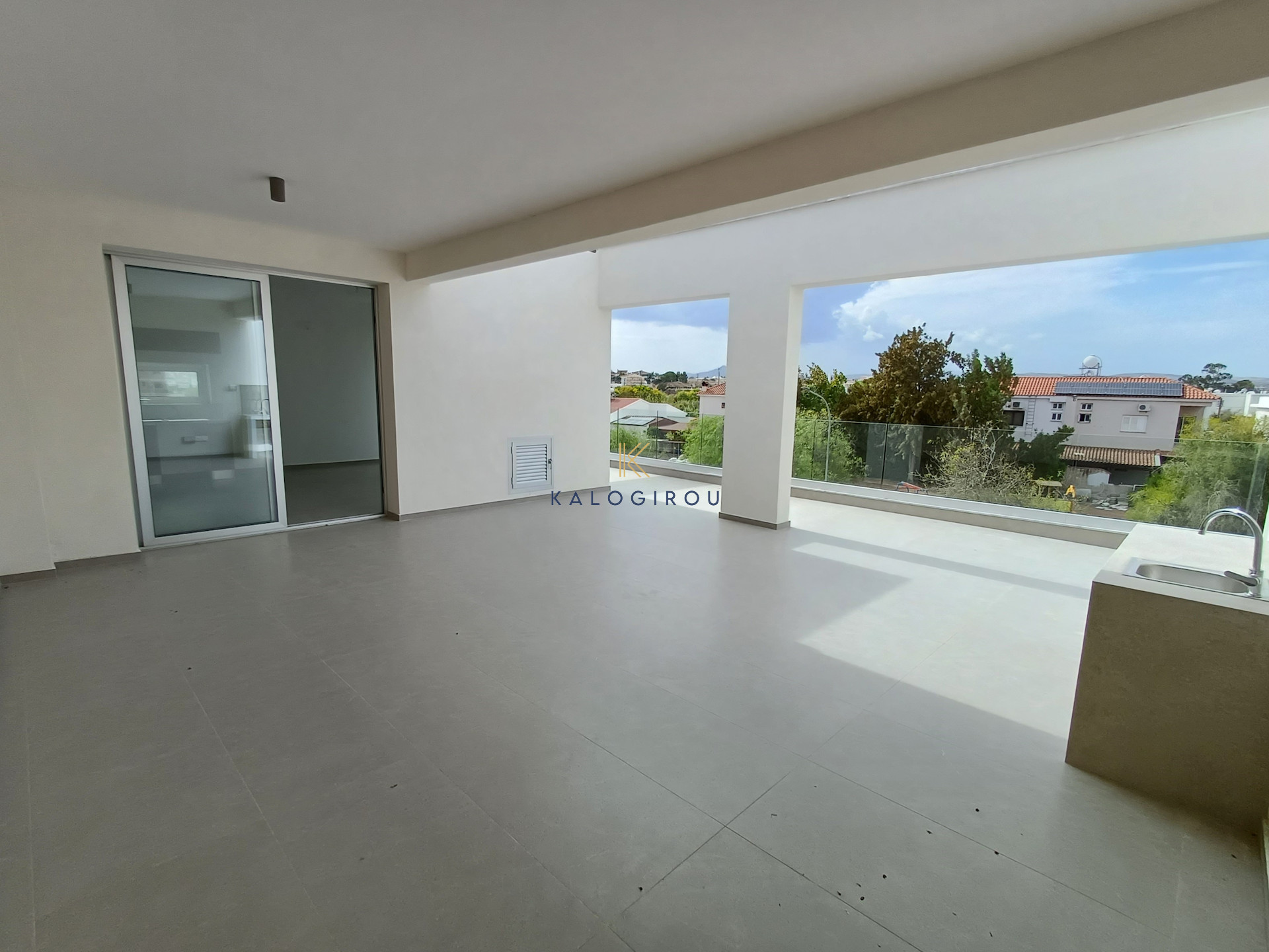 Brand New, 2 Bed Top-Floor Apartment for Rent in Livadia area of Larnaca