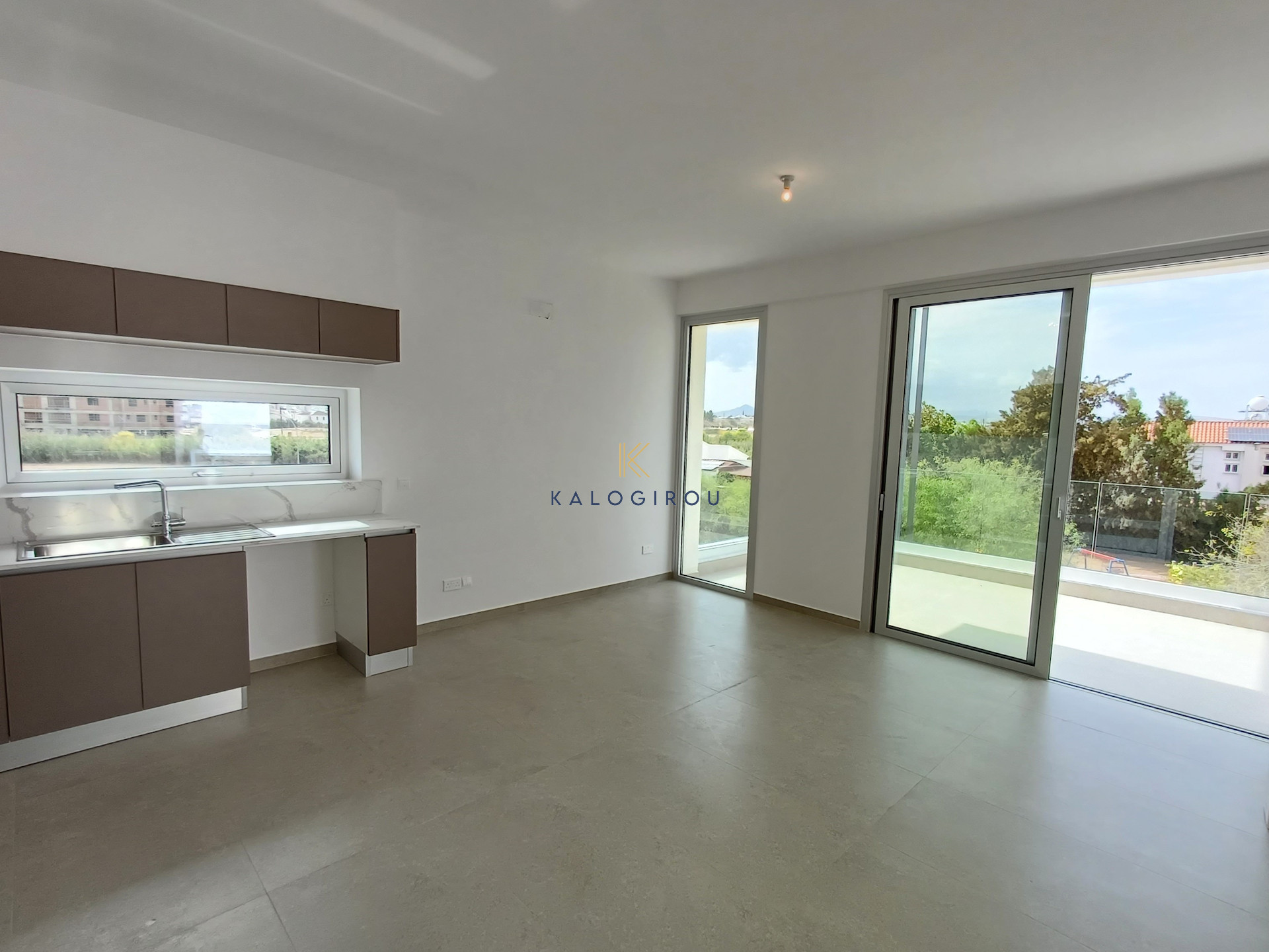 Brand New, 2 Bed Top-Floor Apartment for Rent in Livadia area of Larnaca