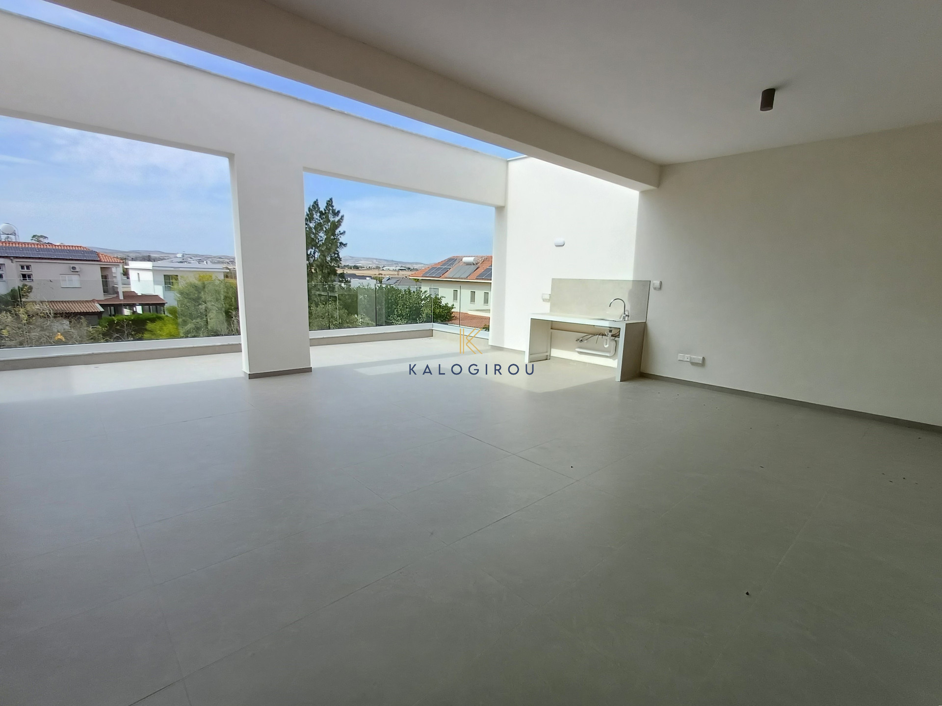 Brand New, 2 Bed Top-Floor Apartment for Rent in Livadia area of Larnaca