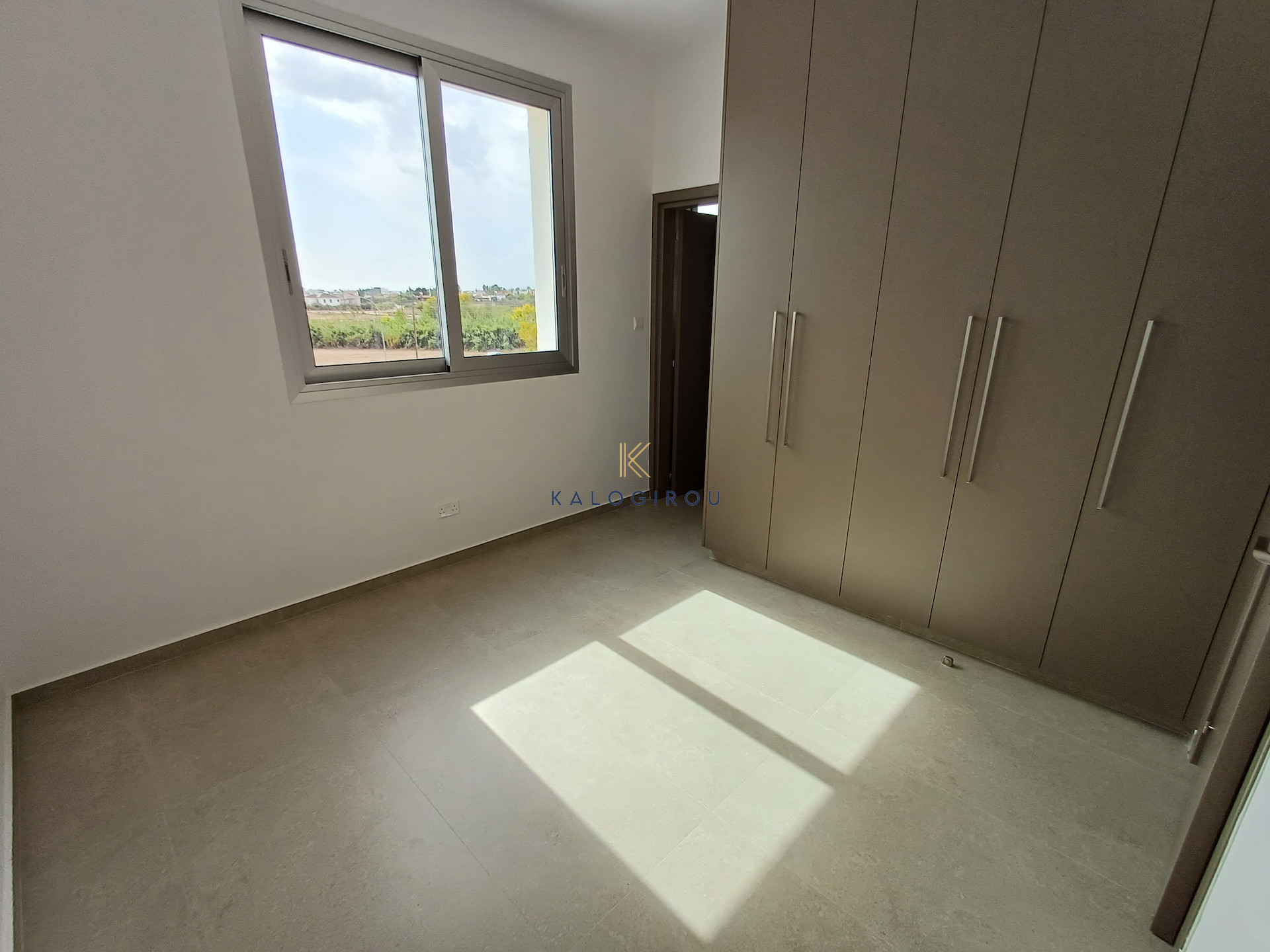 Brand New, 2 Bed Top-Floor Apartment for Rent in Livadia area of Larnaca