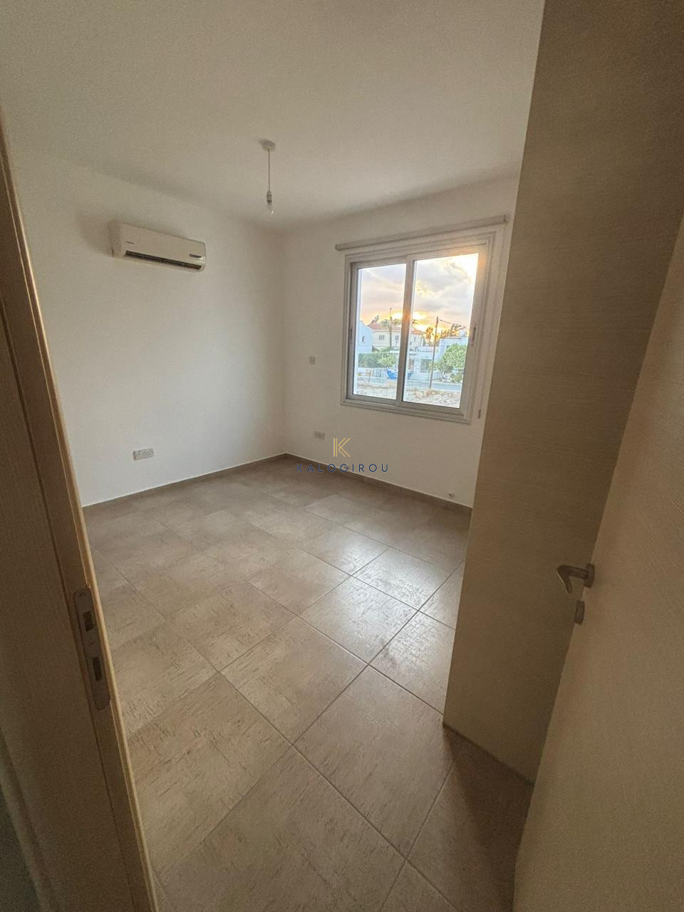 Nice, Two Bedroom Apartment for rent in Mall Area, Larnaca.