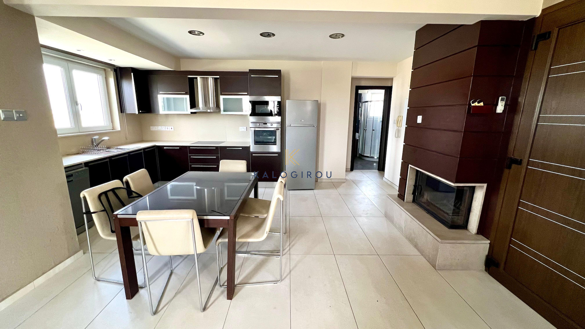 Top Floor, 2 Bedroom Apartment for Rent in Livadia, Larnaca