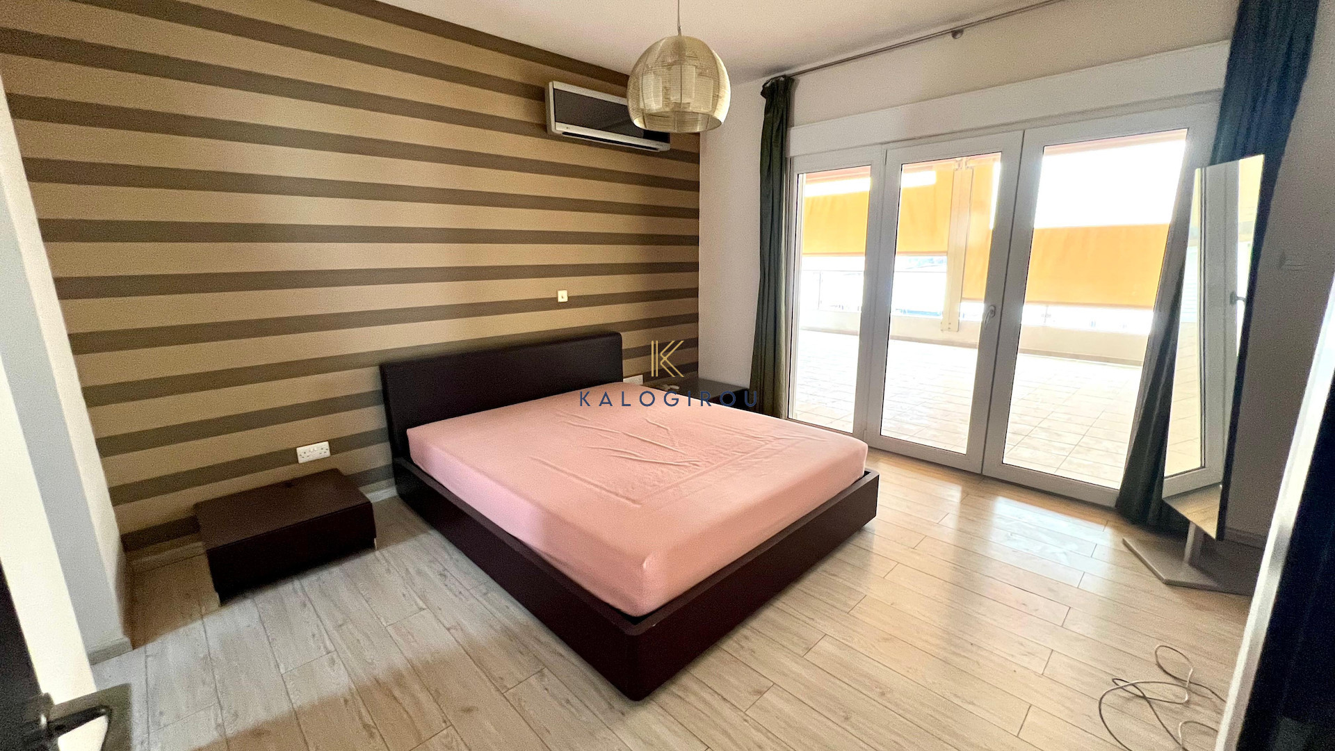 Top Floor, 2 Bedroom Apartment for Rent in Livadia, Larnaca