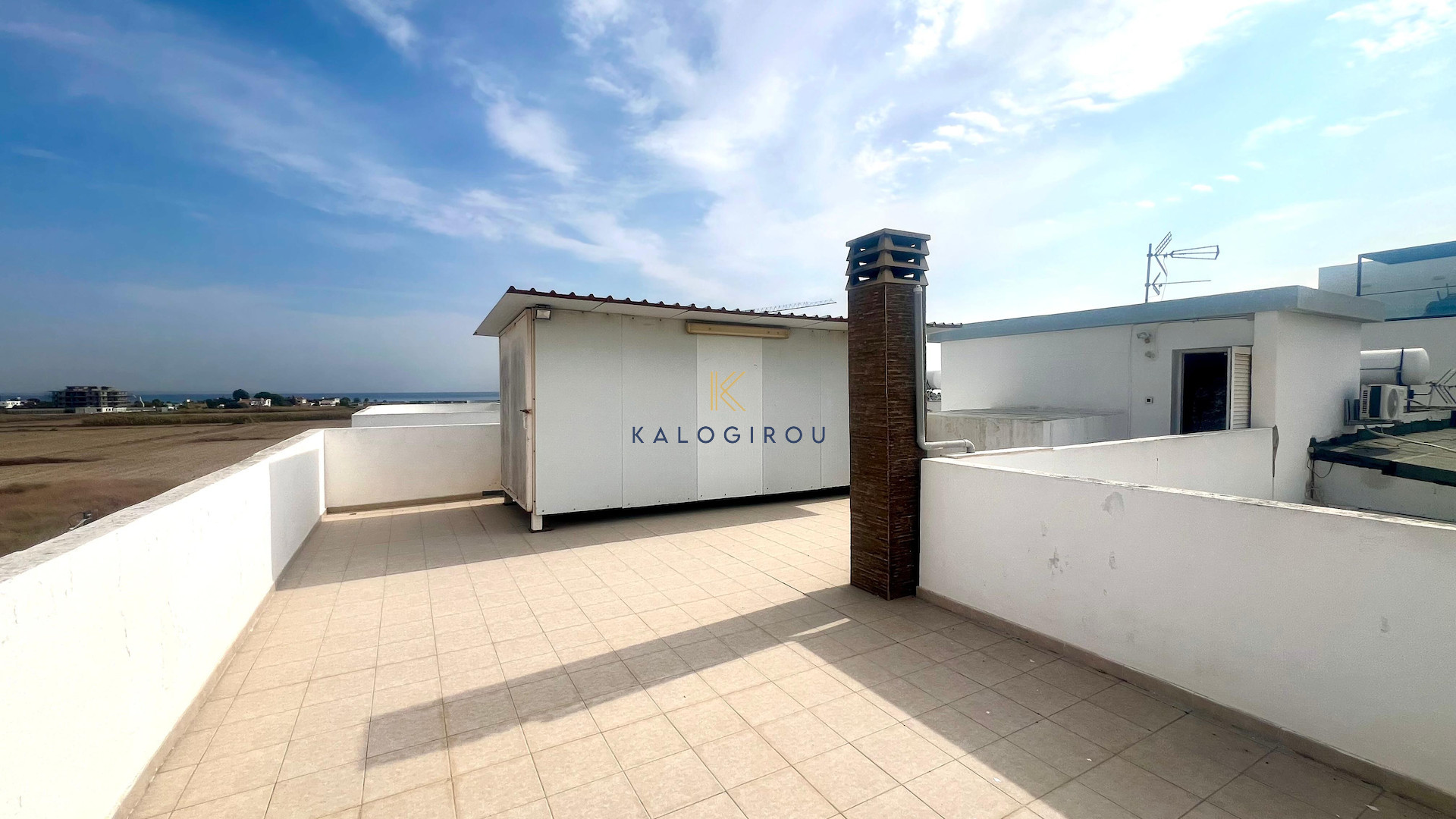 Top Floor, 2 Bedroom Apartment for Rent in Livadia, Larnaca