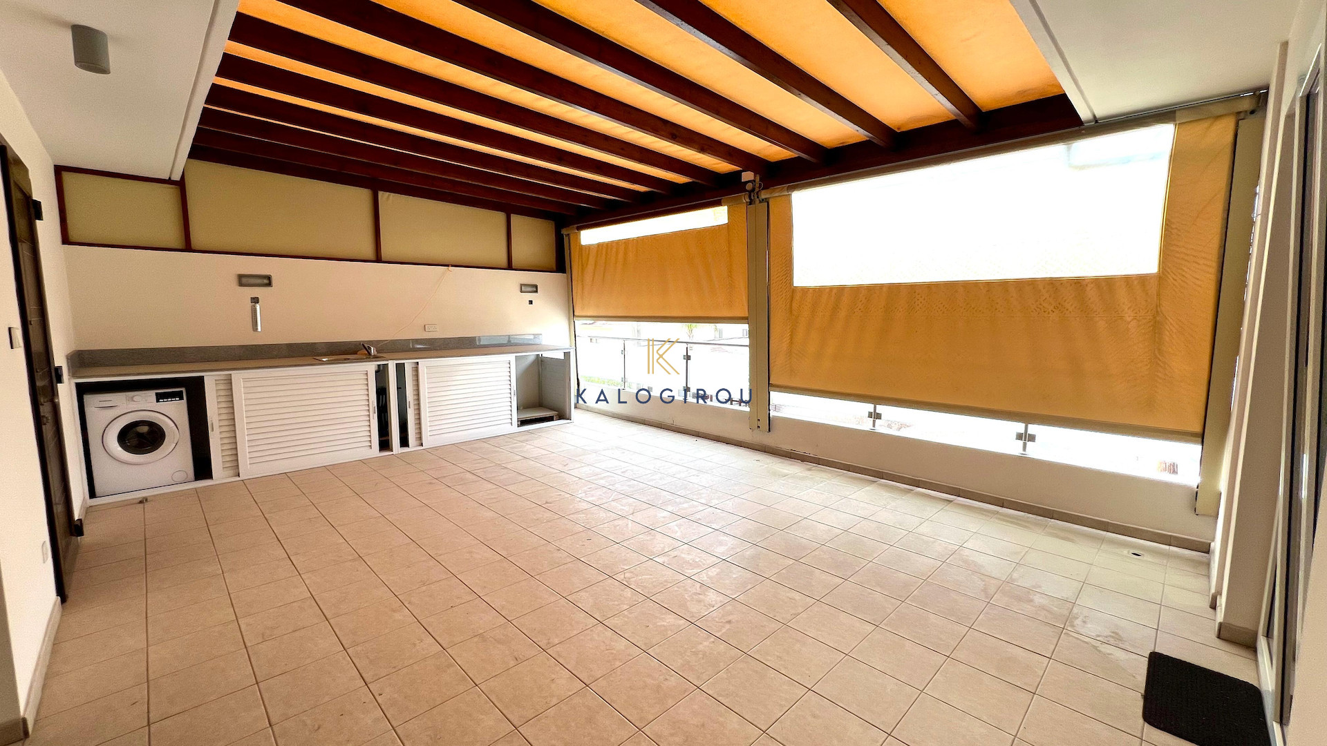 Top Floor, 2 Bedroom Apartment for Rent in Livadia, Larnaca