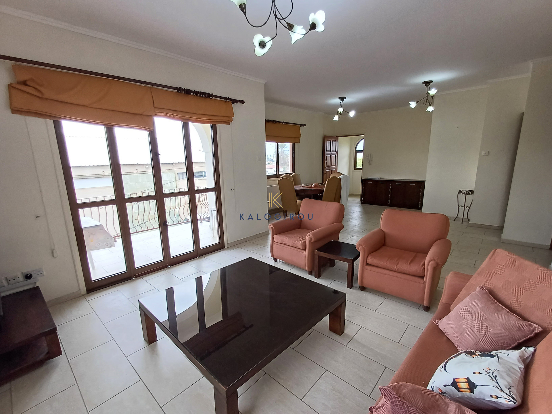 Whole-Floor, 3 Bed Large Apartment for Rent in Drosia Larnaca