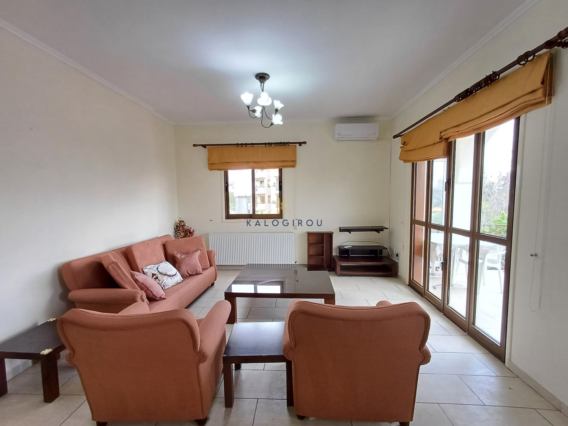 Whole-Floor, 3 Bed Large Apartment for Rent in Drosia Larnaca