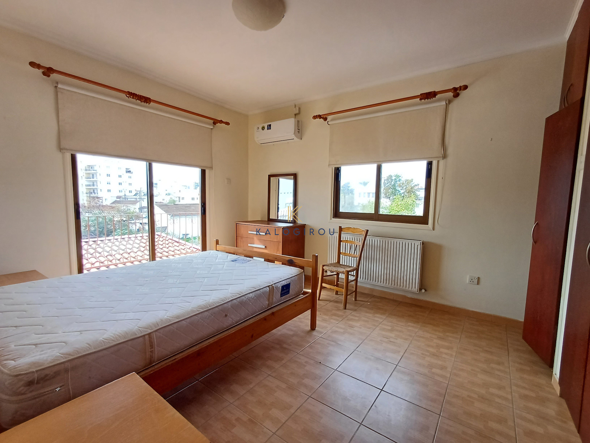 Whole-Floor, 3 Bed Large Apartment for Rent in Drosia Larnaca