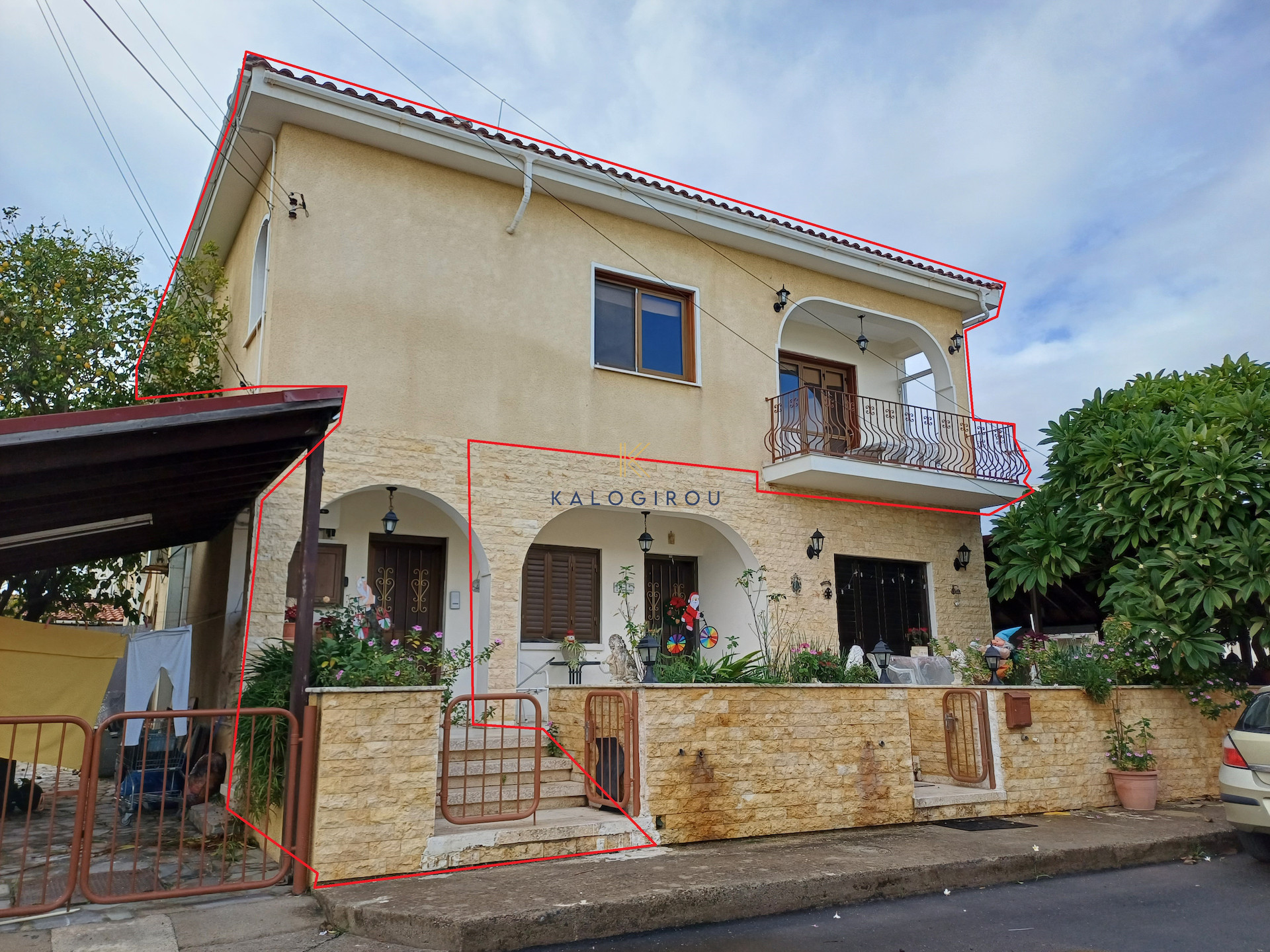 Whole-Floor, 3 Bed Large Apartment for Rent in Drosia Larnaca