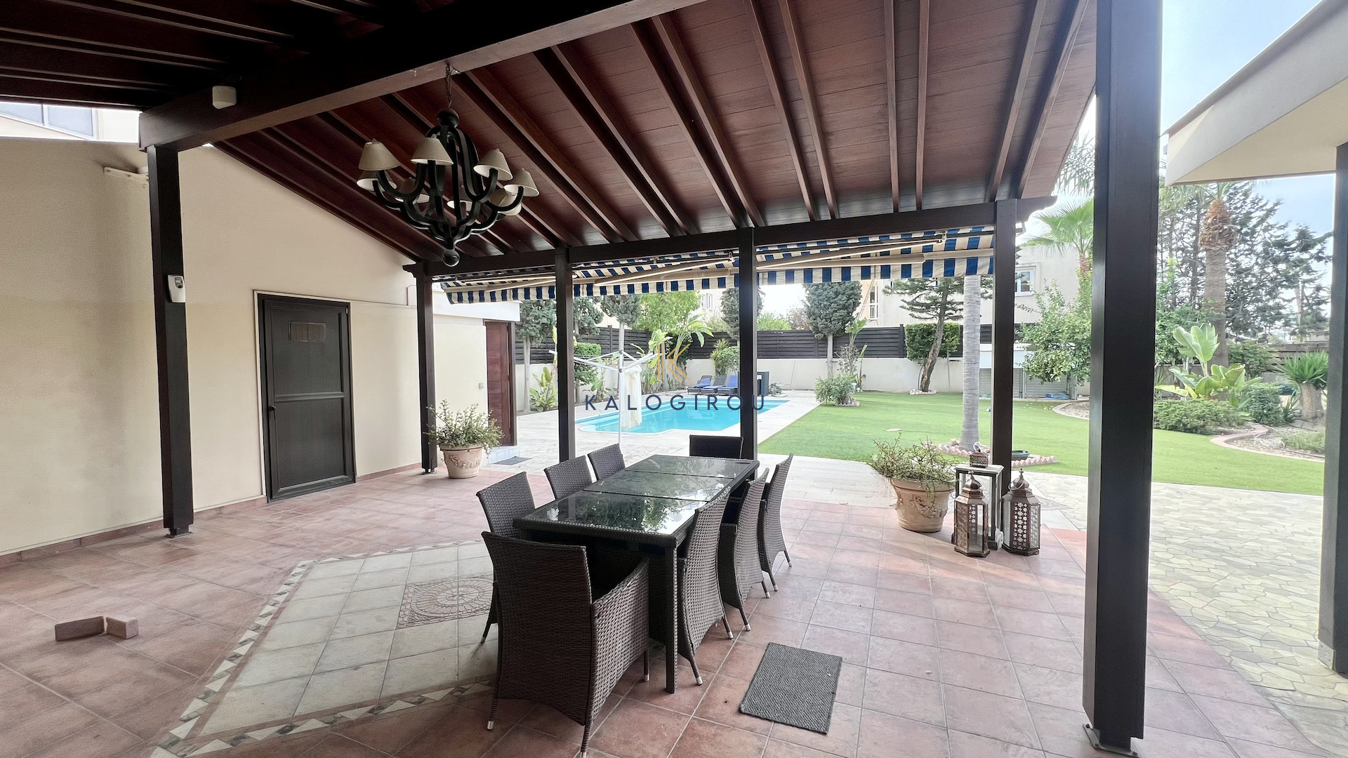 Massive, 6 Bedroom Villa for Rent in Drosia, Larnaca