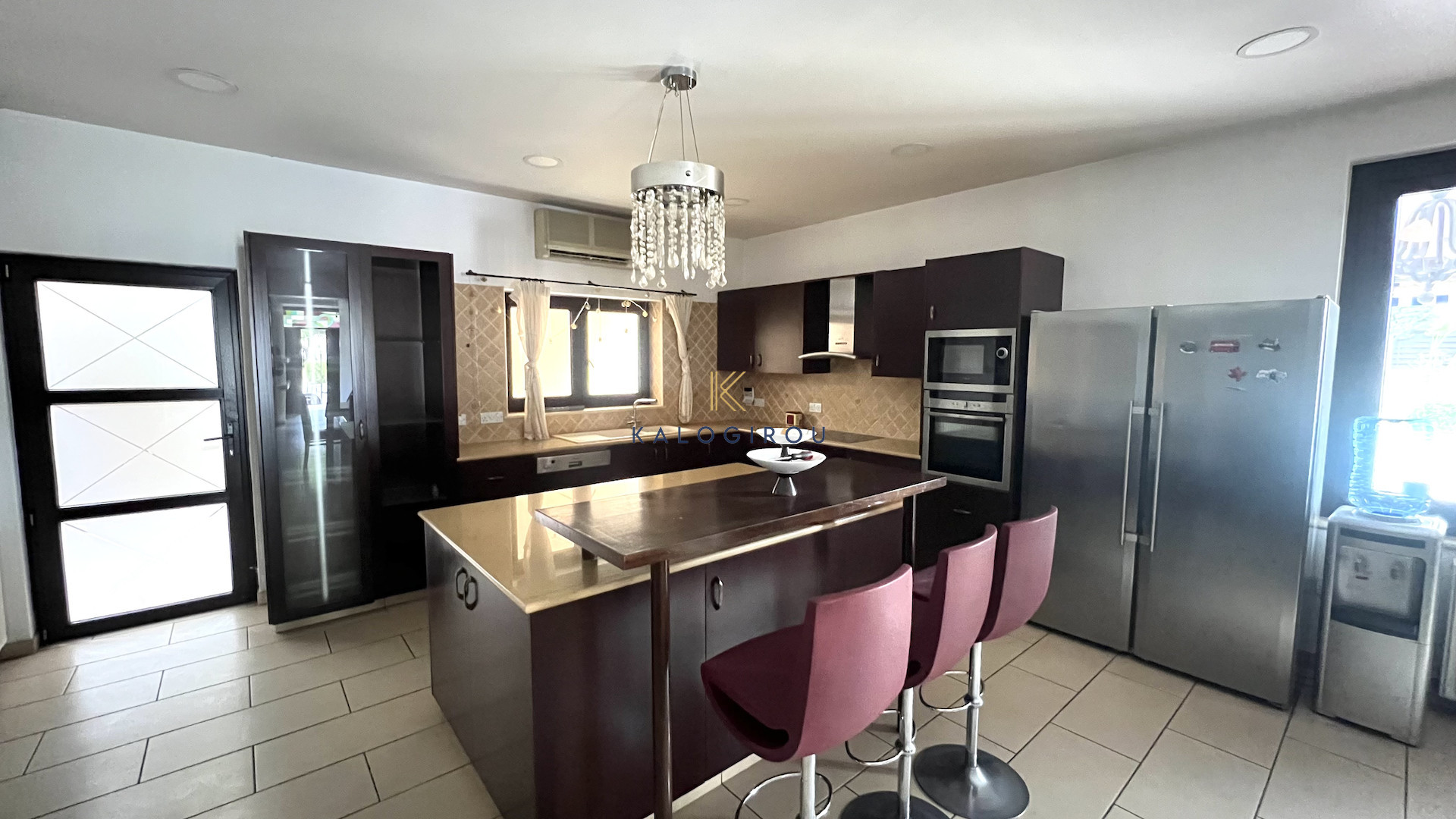 Massive, 6 Bedroom Villa for Rent in Drosia, Larnaca