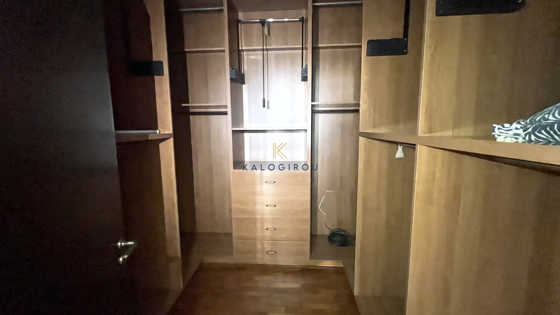 Massive, 6 Bedroom Villa for Rent in Drosia, Larnaca