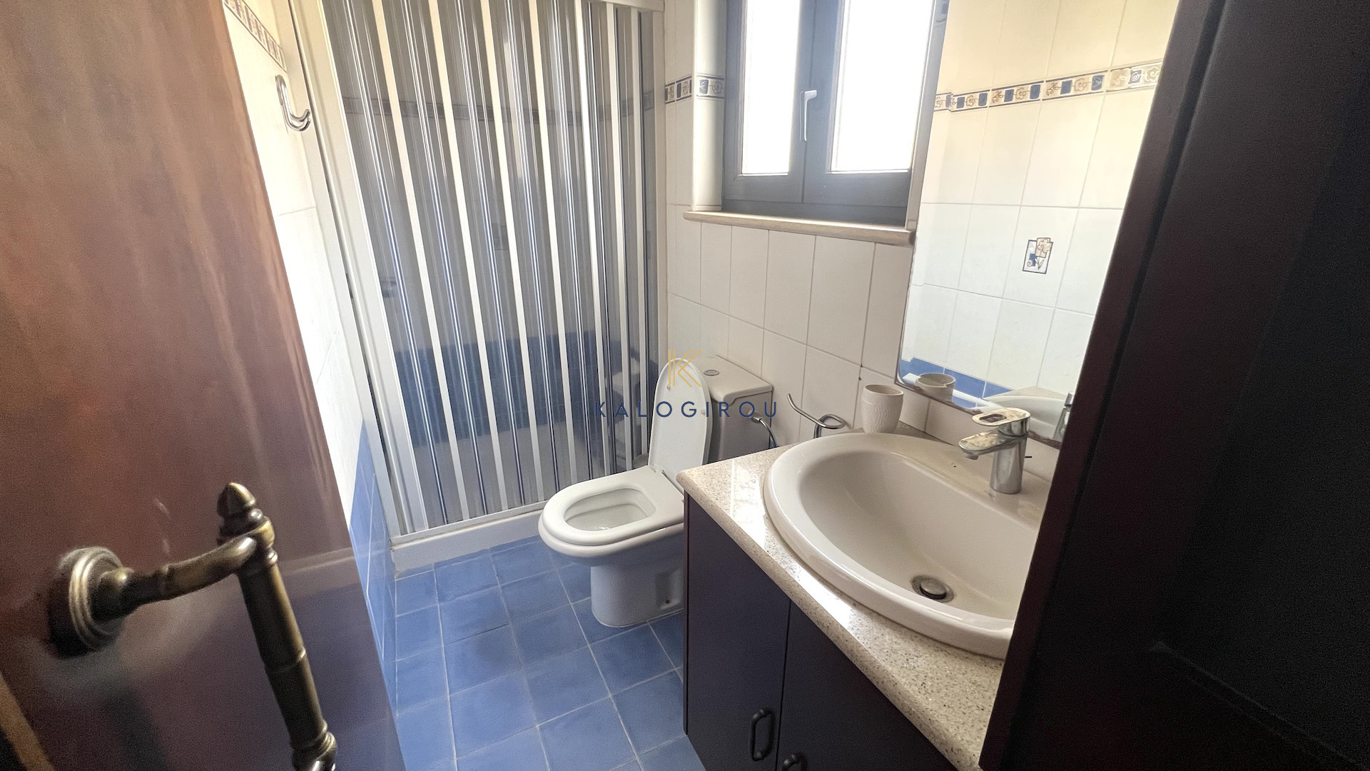 Massive, 6 Bedroom Villa for Rent in Drosia, Larnaca