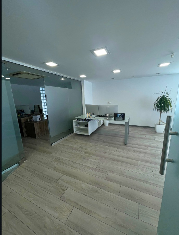 Office 474 m² for rent in Kamares, Larnaca, Cyprus