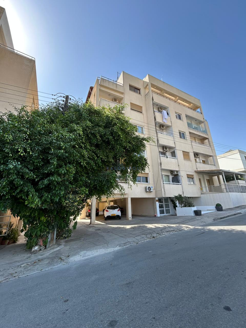 Amazing Three bedroom Apartment for rent in Faneromeni area, Larnaca.