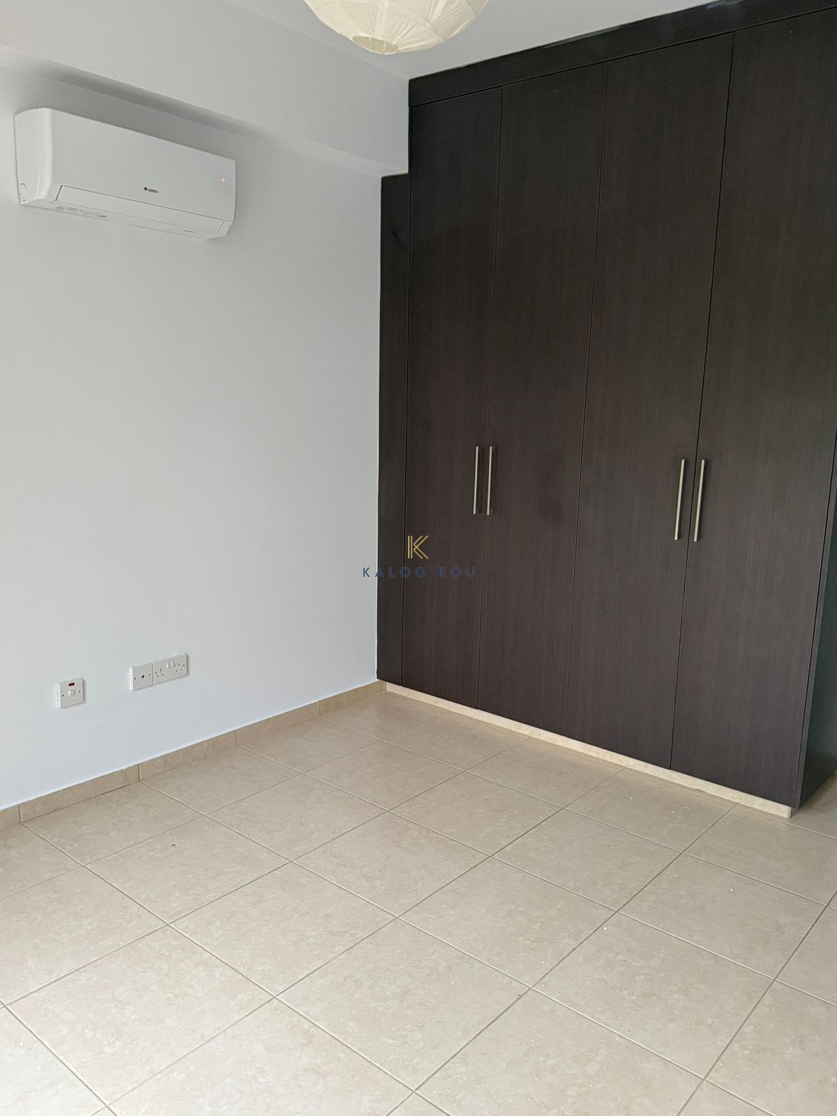 Lovely, 2-bedroom flat with common pool for rent in Pyla Larnaca.