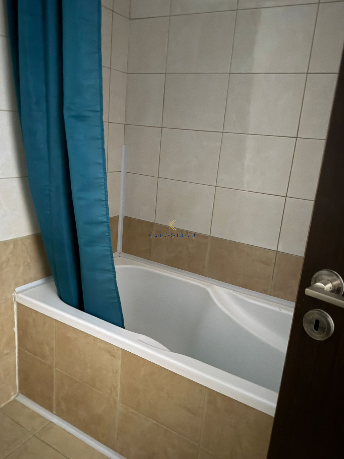 Lovely, 2-bedroom flat with common pool for rent in Pyla Larnaca.