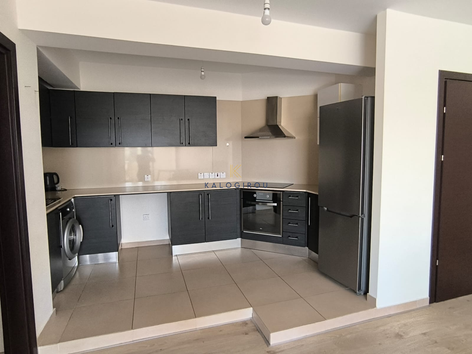 Lovely, 2-bedroom flat with common pool for rent in Pyla Larnaca.