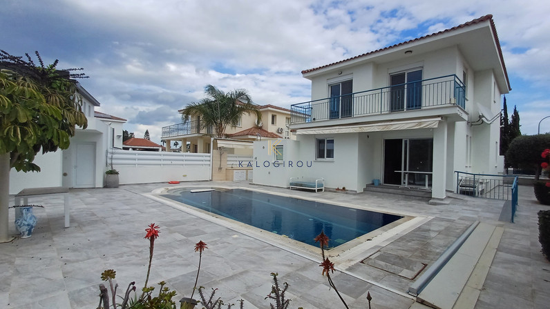 Luxury 5+1 Bedroom Villa with Heated Pool and Large Garden in Pyla, Larnaca