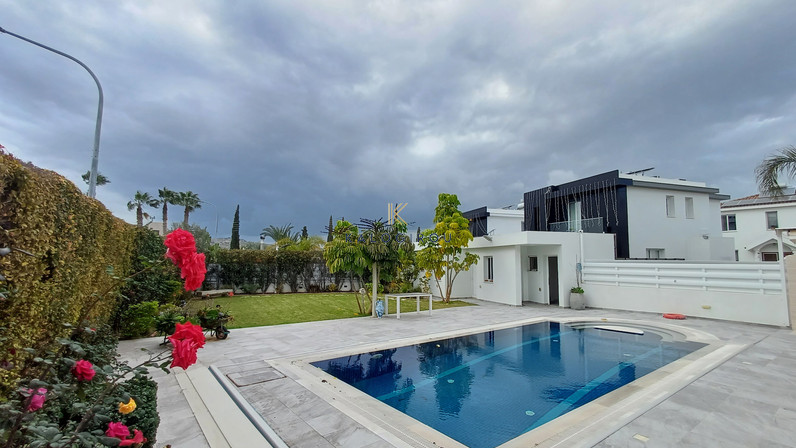 Luxury 5+1 Bedroom Villa with Heated Pool and Large Garden in Pyla, Larnaca