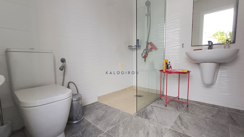 Luxury 5+1 Bedroom Villa with Heated Pool and Large Garden in Pyla, Larnaca