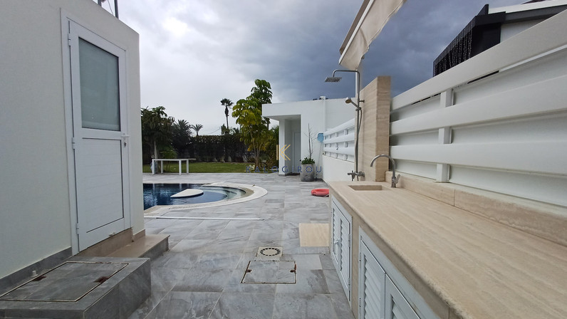 Luxury 5+1 Bedroom Villa with Heated Pool and Large Garden in Pyla, Larnaca