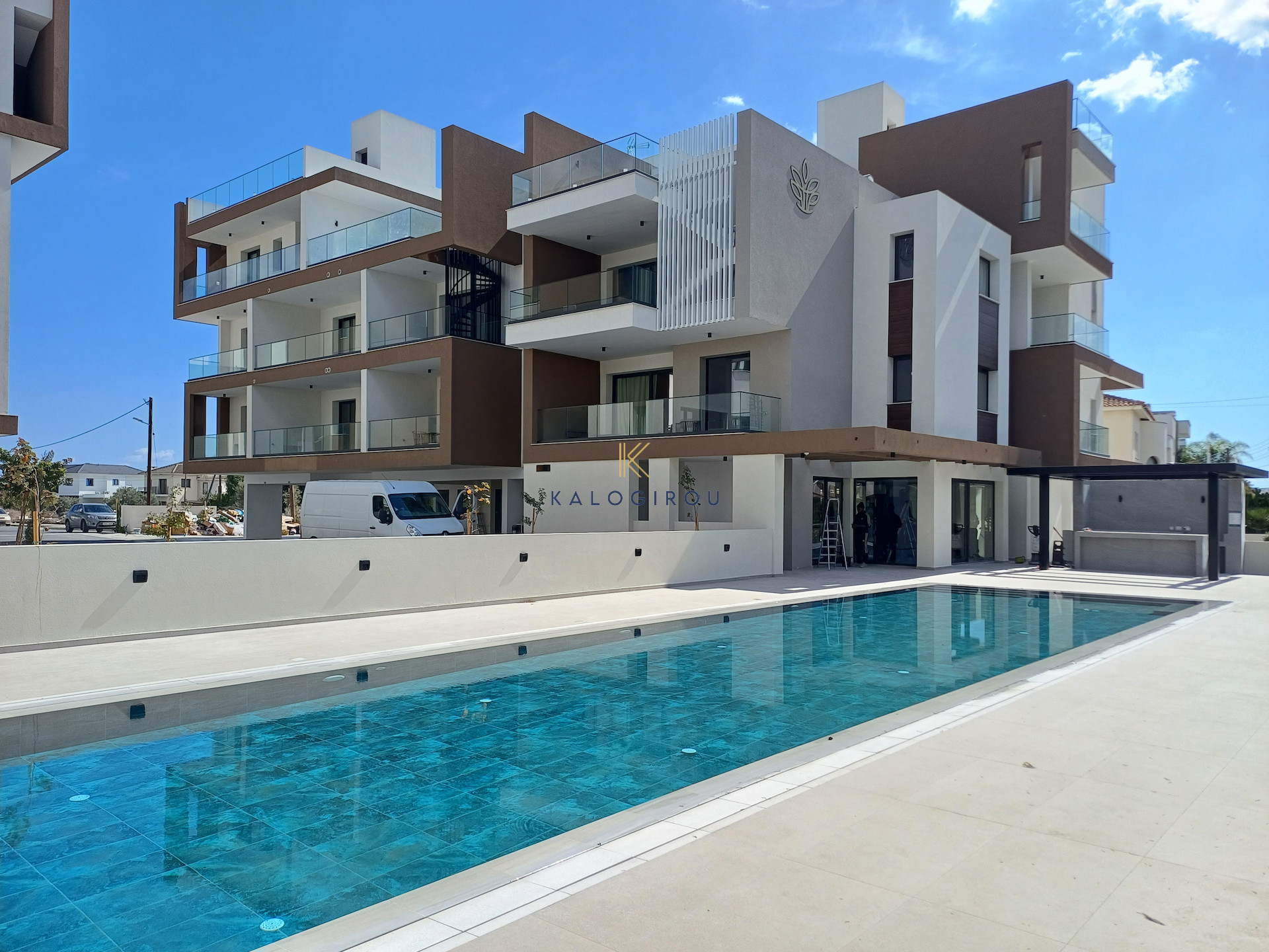 Deluxe 2-Bed Apartment with Common Pool and Gym for Rent in Livadia, Larnaca