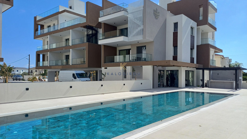 Deluxe 2-Bed Apartment with Common Pool and Gym for Rent in Livadia, Larnaca