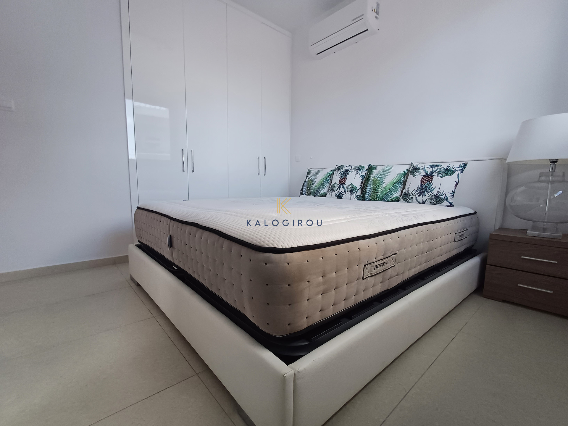 Deluxe 2-Bed Apartment with Common Pool and Gym for Rent in Livadia, Larnaca