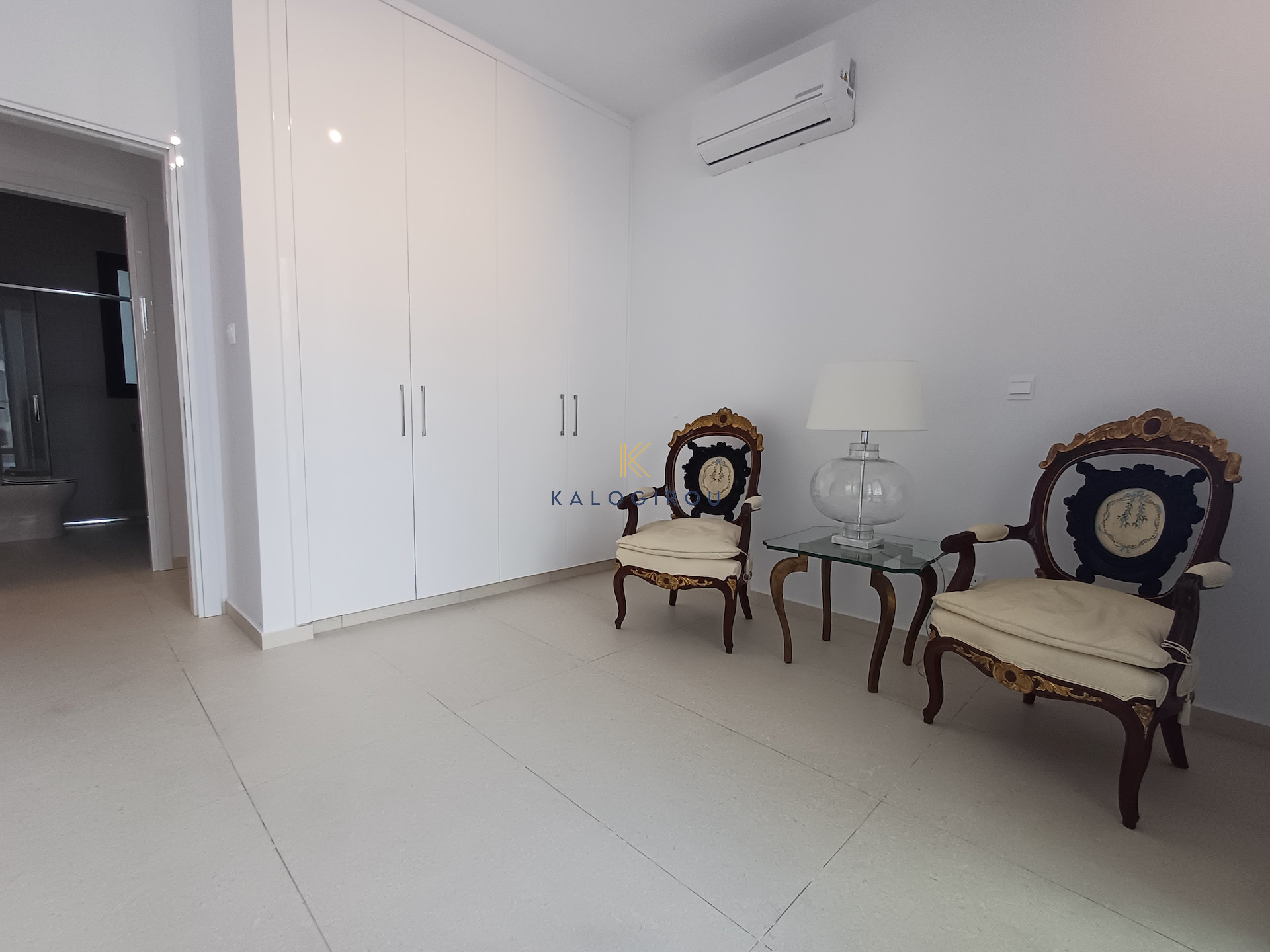 Deluxe 2-Bed Apartment with Common Pool and Gym for Rent in Livadia, Larnaca